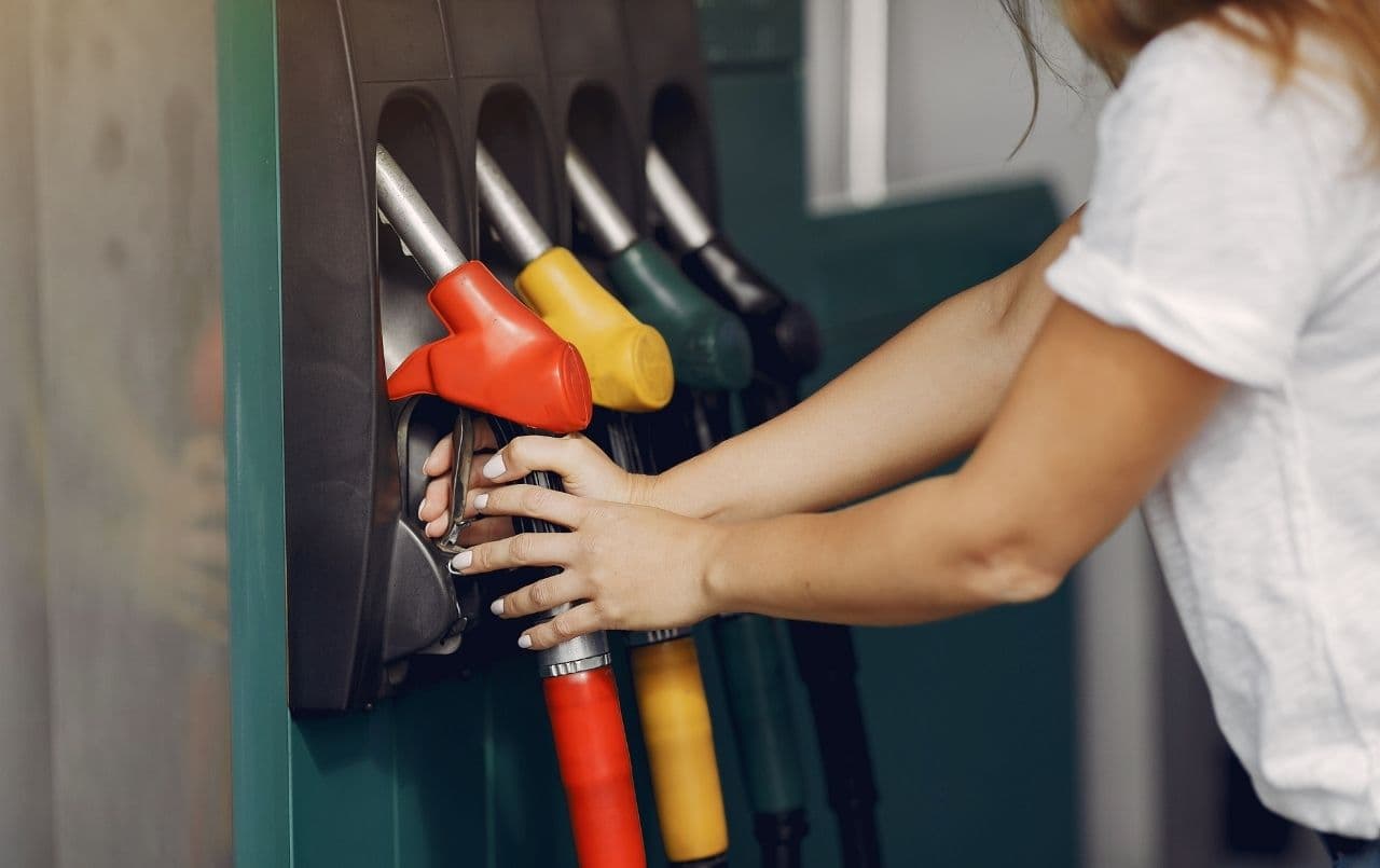 Como identificar combustível adulterado