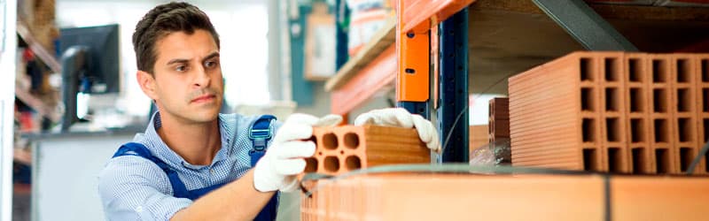 Entenda como armazenar materiais de obra para evitar perdas e estragos